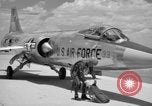 Immagine di United States Air Force uniformi United States USA, 1957, secondo 35 filmato di repertorio 65675068588