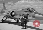 Immagine di United States Air Force uniformi United States USA, 1957, secondo 40 filmato di repertorio 65675068588
