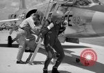 Immagine di United States Air Force uniformi United States USA, 1957, secondo 48 filmato di repertorio 65675068588