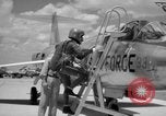 Immagine di United States Air Force uniformi United States USA, 1957, secondo 59 filmato di repertorio 65675068588