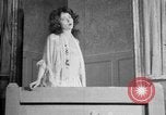 Standbild Romeo und Julia spielen United States USA, 1926, aus Sekunde 43 historischem Filmmaterial Videoclip 65675068602