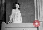 Standbild Romeo und Julia spielen United States USA, 1926, aus Sekunde 45 historischem Filmmaterial Videoclip 65675068602