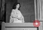 Standbild Romeo und Julia spielen United States USA, 1926, aus Sekunde 53 historischem Filmmaterial Videoclip 65675068602