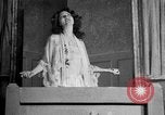 Standbild Romeo und Julia spielen United States USA, 1926, aus Sekunde 60 historischem Filmmaterial Videoclip 65675068602