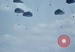 Standbild US-luftbrücke Operationen in Vietnam1968 Israel 1973 Tel Aviv Israel, 1973, aus Sekunde 24 historischem Filmmaterial Videoclip 65675068672