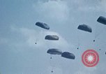 Standbild US-luftbrücke Operationen in Vietnam1968 Israel 1973 Tel Aviv Israel, 1973, aus Sekunde 25 historischem Filmmaterial Videoclip 65675068672
