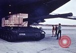Standbild US-luftbrücke Operationen in Vietnam1968 Israel 1973 Tel Aviv Israel, 1973, aus Sekunde 53 historischem Filmmaterial Videoclip 65675068672