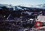 Standbild US Military Airlift Command C-5 Flugzeuge fliegen relief Missionen in Armeni Armenien, 1988, aus Sekunde 24 historischem Filmmaterial Videoclip 65675068674