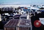 Standbild US Military Airlift Command C-5 Flugzeuge fliegen relief Missionen in Armeni Armenien, 1988, aus Sekunde 50 historischem Filmmaterial Videoclip 65675068674