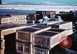 Standbild US Military Airlift Command C-5 Flugzeuge fliegen relief Missionen in Armeni Armenien, 1988, aus Sekunde 54 historischem Filmmaterial Videoclip 65675068674
