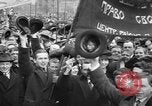 Standbild Arbeitnehmer treffen London England Vereinigtes Königreich, 1922, aus Sekunde 59 historischem Filmmaterial Videoclip 65675068682