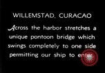 Standbild Passagier steamship Anreise Willemstad Curacao, 1936, aus Sekunde 8 historischem Filmmaterial Videoclip 65675068691
