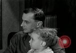 Immagine di Famiglia con 5 bambini United States USA, 1935, secondo 17 filmato di repertorio 65675068709