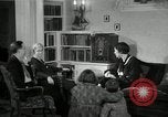 Immagine di Piano in legno autoradio United States USA, 1935, secondo 6 filmato di repertorio 65675068710