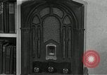 Immagine di Piano in legno autoradio United States USA, 1935, secondo 12 filmato di repertorio 65675068710