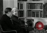 Immagine di Piano in legno autoradio United States USA, 1935, secondo 26 filmato di repertorio 65675068710