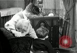 Standbild ein Radio United States USA, 1935, aus Sekunde 31 historischem Filmmaterial Videoclip 65675068713