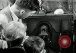 Standbild ein Radio United States USA, 1935, aus Sekunde 48 historischem Filmmaterial Videoclip 65675068713