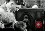 Standbild ein Radio United States USA, 1935, aus Sekunde 49 historischem Filmmaterial Videoclip 65675068713