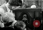 Standbild ein Radio United States USA, 1935, aus Sekunde 58 historischem Filmmaterial Videoclip 65675068713
