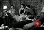 Standbild ein Radio United States USA, 1935, aus Sekunde 9 historischem Filmmaterial Videoclip 65675068714