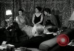 Standbild ein Radio United States USA, 1935, aus Sekunde 10 historischem Filmmaterial Videoclip 65675068714
