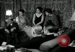 Standbild ein Radio United States USA, 1935, aus Sekunde 17 historischem Filmmaterial Videoclip 65675068714