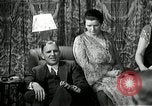 Standbild ein Radio United States USA, 1935, aus Sekunde 42 historischem Filmmaterial Videoclip 65675068714