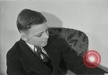 Standbild ein Radio United States USA, 1935, aus Sekunde 3 historischem Filmmaterial Videoclip 65675068716