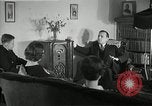 Standbild ein Radio United States USA, 1935, aus Sekunde 9 historischem Filmmaterial Videoclip 65675068716