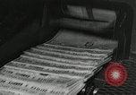Standbild Drucken drücken United States USA, 1936, aus Sekunde 60 historischem Filmmaterial Videoclip 65675068718