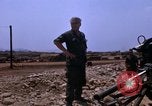 Standbild 3rd Marine Division Vietnam, 1967, aus Sekunde 27 historischem Filmmaterial Videoclip 65675068729