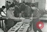 Standbild US Army University Study Center nach Zweiten Weltkrieg Frankreich, 1946, aus Sekunde 11 historischem Filmmaterial Videoclip 65675068737