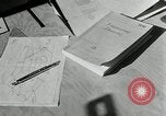 Standbild US Army University Study Center nach Zweiten Weltkrieg Frankreich, 1946, aus Sekunde 27 historischem Filmmaterial Videoclip 65675068737