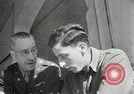 Standbild US Army University Study Center nach Zweiten Weltkrieg Frankreich, 1946, aus Sekunde 34 historischem Filmmaterial Videoclip 65675068737