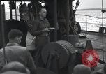 Standbild US-Truppen gingen in der Normandie am D-Day im Englischen Kanal, 1944, aus Sekunde 59 historischem Filmmaterial Videoclip 65675068759