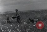 Standbild Landebahn Bau Frankreich, 1944, aus Sekunde 14 historischem Filmmaterial Videoclip 65675068760