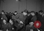 Standbild Briefing-sitzungen Vereinigtes Königreich, 1953, aus Sekunde 25 historischem Filmmaterial Videoclip 65675068762