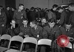 Standbild Briefing-sitzungen Vereinigtes Königreich, 1953, aus Sekunde 26 historischem Filmmaterial Videoclip 65675068762