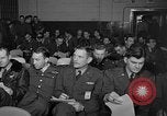 Standbild Briefing-sitzungen Vereinigtes Königreich, 1953, aus Sekunde 41 historischem Filmmaterial Videoclip 65675068762
