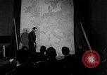 Standbild Briefing-sitzungen Vereinigtes Königreich, 1953, aus Sekunde 60 historischem Filmmaterial Videoclip 65675068762