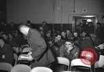 Standbild Briefing Vereinigtes Königreich, 1953, aus Sekunde 1 historischem Filmmaterial Videoclip 65675068765