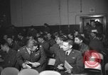 Standbild Briefing Vereinigtes Königreich, 1953, aus Sekunde 7 historischem Filmmaterial Videoclip 65675068765