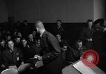 Standbild Briefing Vereinigtes Königreich, 1953, aus Sekunde 10 historischem Filmmaterial Videoclip 65675068765