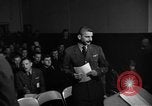 Standbild Briefing Vereinigtes Königreich, 1953, aus Sekunde 13 historischem Filmmaterial Videoclip 65675068765