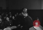 Standbild Briefing Vereinigtes Königreich, 1953, aus Sekunde 14 historischem Filmmaterial Videoclip 65675068765