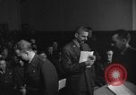 Standbild Briefing Vereinigtes Königreich, 1953, aus Sekunde 15 historischem Filmmaterial Videoclip 65675068765