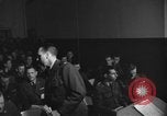 Standbild Briefing Vereinigtes Königreich, 1953, aus Sekunde 17 historischem Filmmaterial Videoclip 65675068765