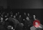 Standbild Briefing Vereinigtes Königreich, 1953, aus Sekunde 19 historischem Filmmaterial Videoclip 65675068765