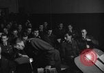 Standbild Briefing Vereinigtes Königreich, 1953, aus Sekunde 20 historischem Filmmaterial Videoclip 65675068765